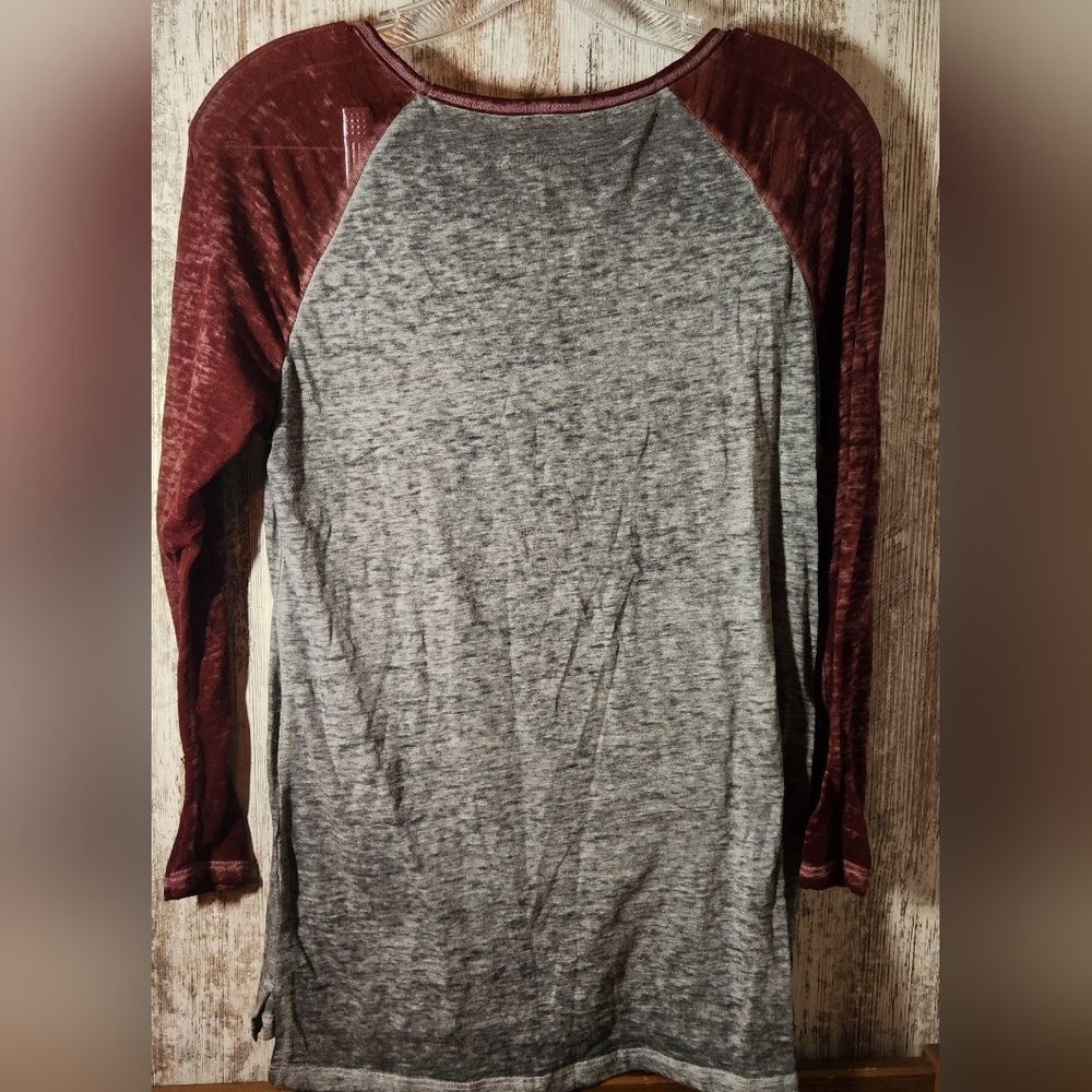 Peanuts Women's Gray and Maroon Snoopy Holiday Lights Long Sleeve Tee - Picture 4 of 7